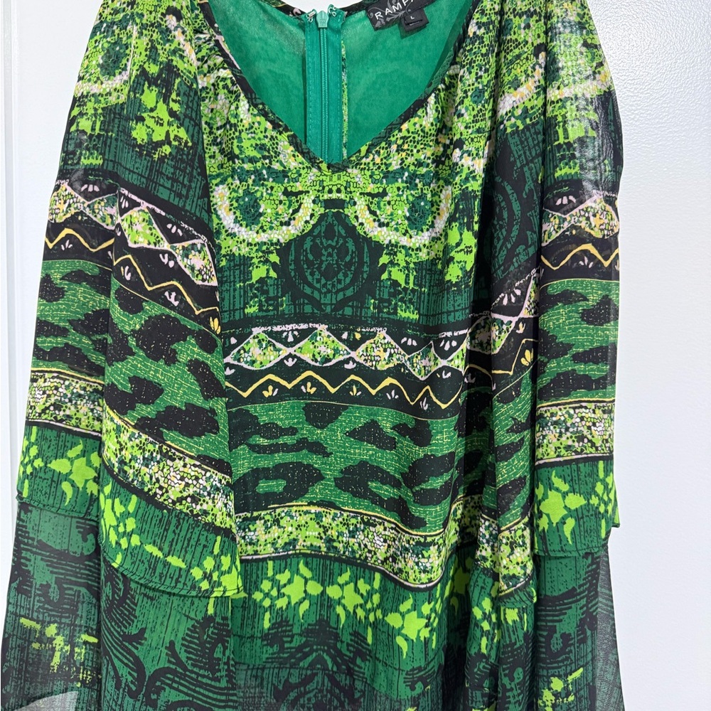 Rampage Green Patterned Blouse